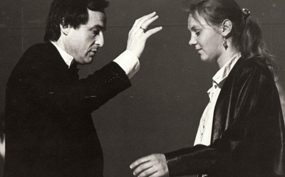 800px-Сцена_из_концерта_г._Шауляй_1988_г